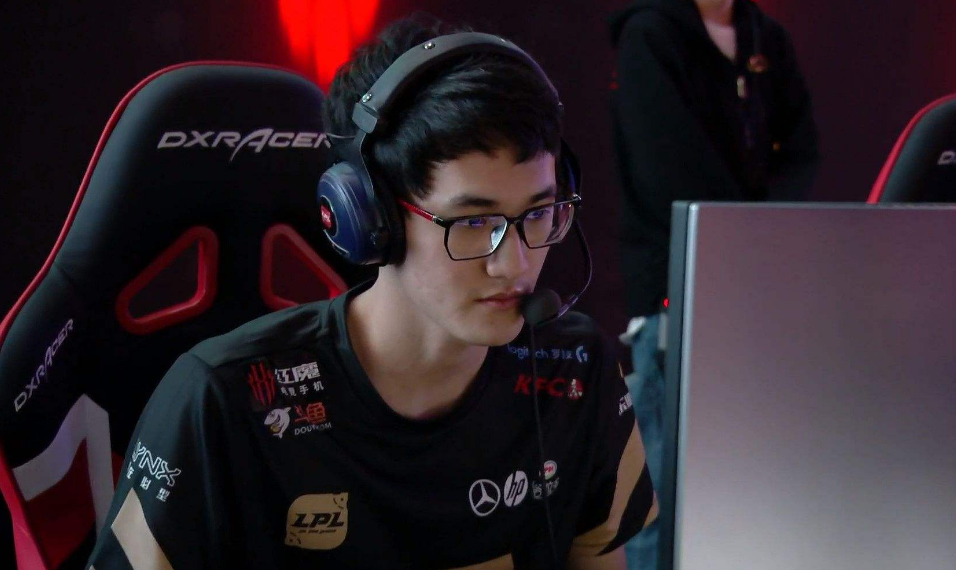 包含BRO血洗C9，Meiko线上压制力十足强强对话全球总决赛，成为赛场最大亮点的词条