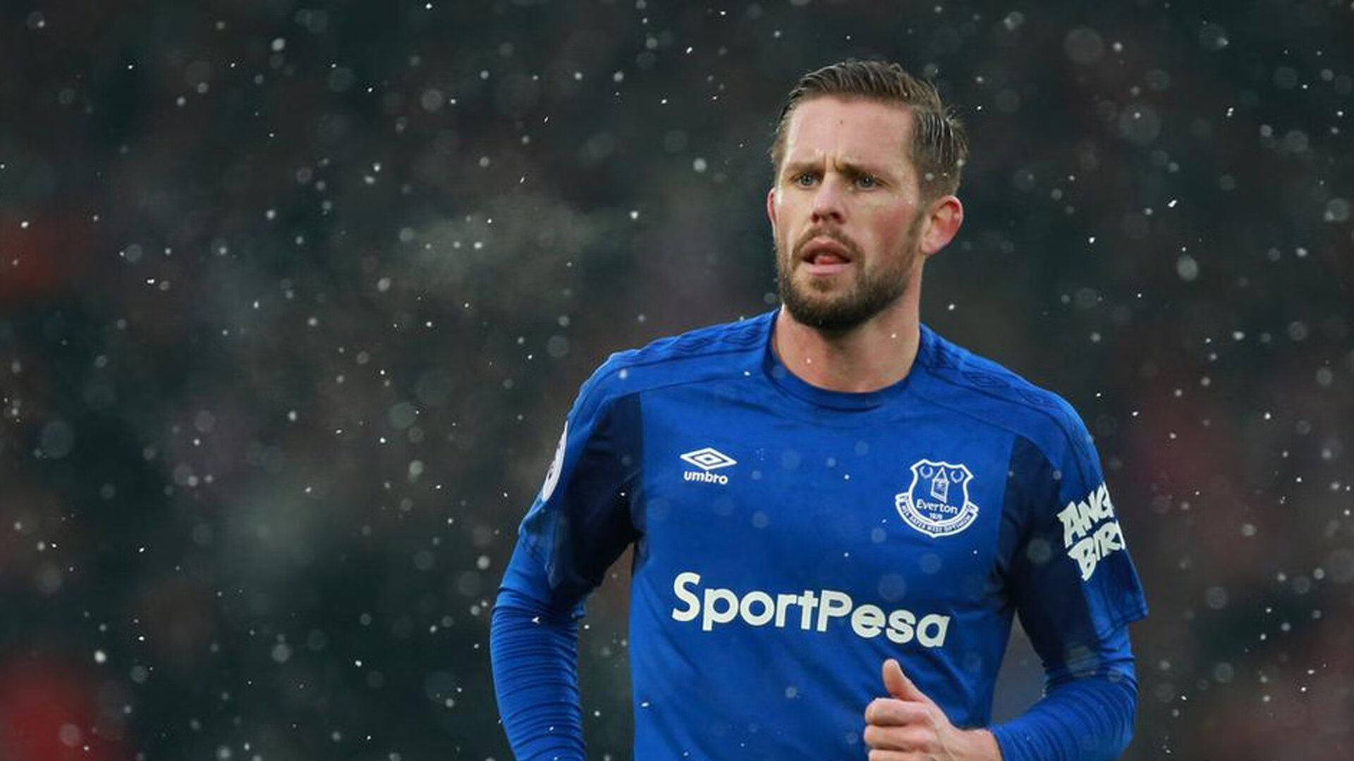 蓝色梦魇与红色幽灵,当马赛节奏吞没美利坚