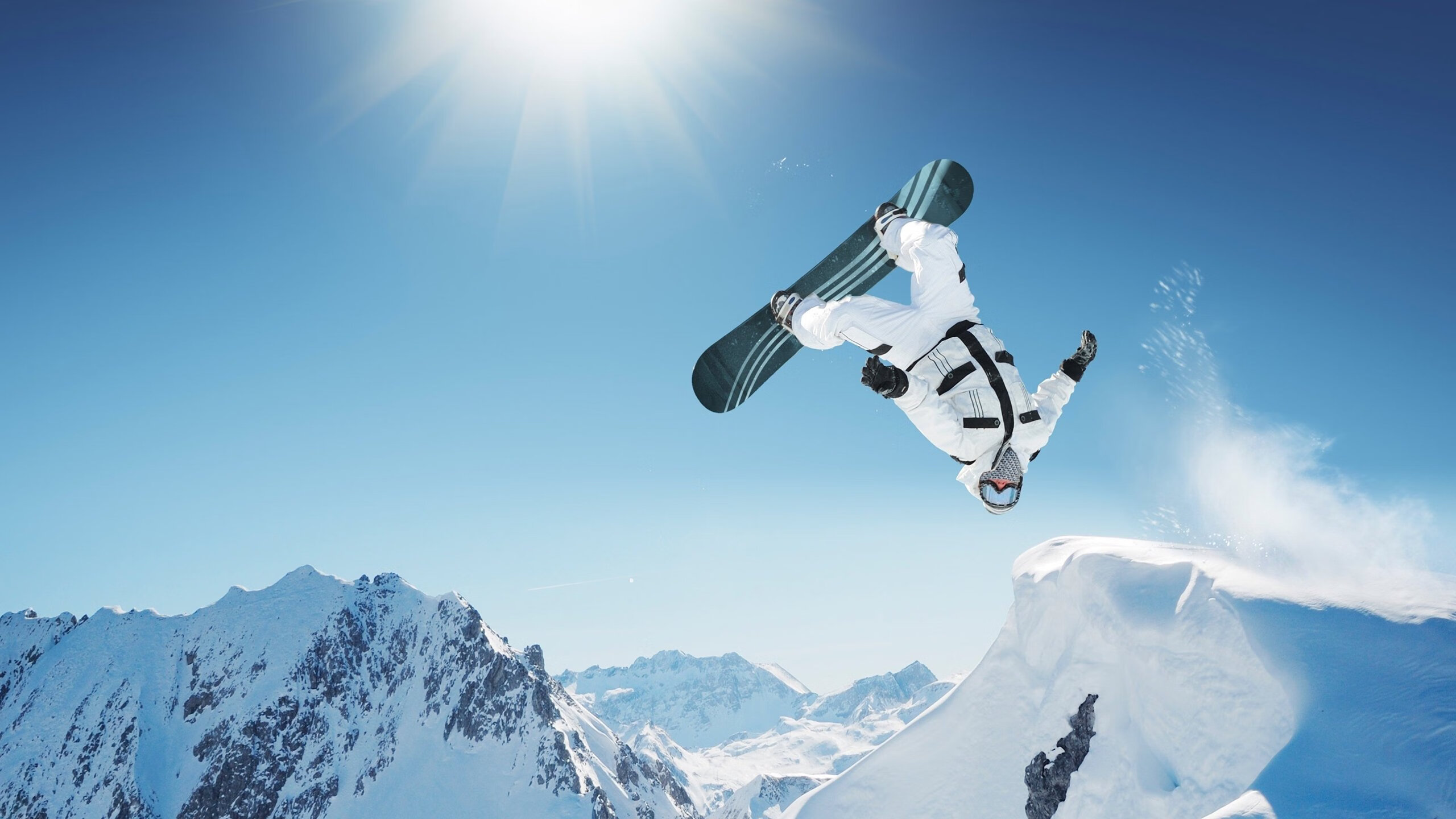 努涅斯上演野兽级碾压！哥伦比亚力克卡塔尔，中锋教科书式表演征服全场